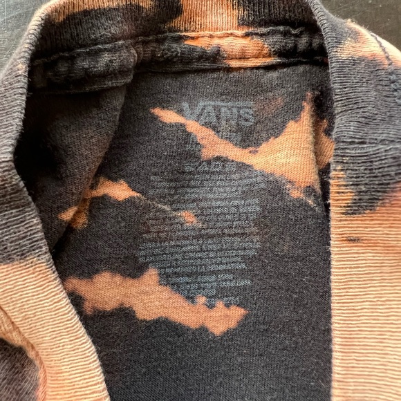 Repurposed bleached tee Vans - Picture 3 of 3